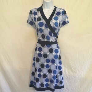 C-35 New York & Company Blue White Dot‎ Short Sleeve MIDI Dress Size M